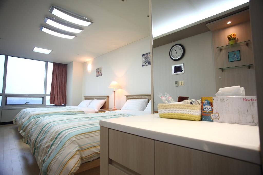 Crown House Incheon Exterior foto