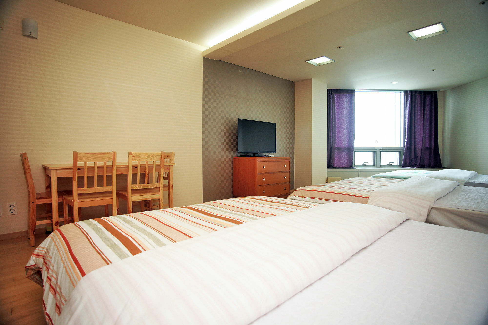 Crown House Incheon Exterior foto