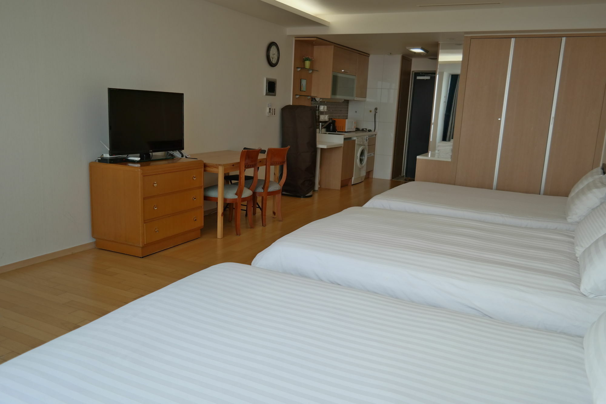 Crown House Incheon Exterior foto